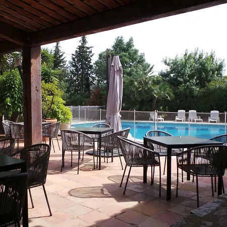 Holiday home Au Chateau Maravenne